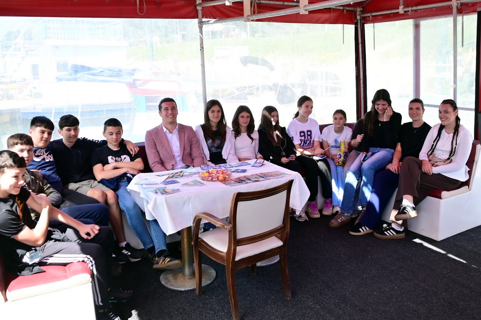 Surčin dočekao đake iz Kosova i Metohije